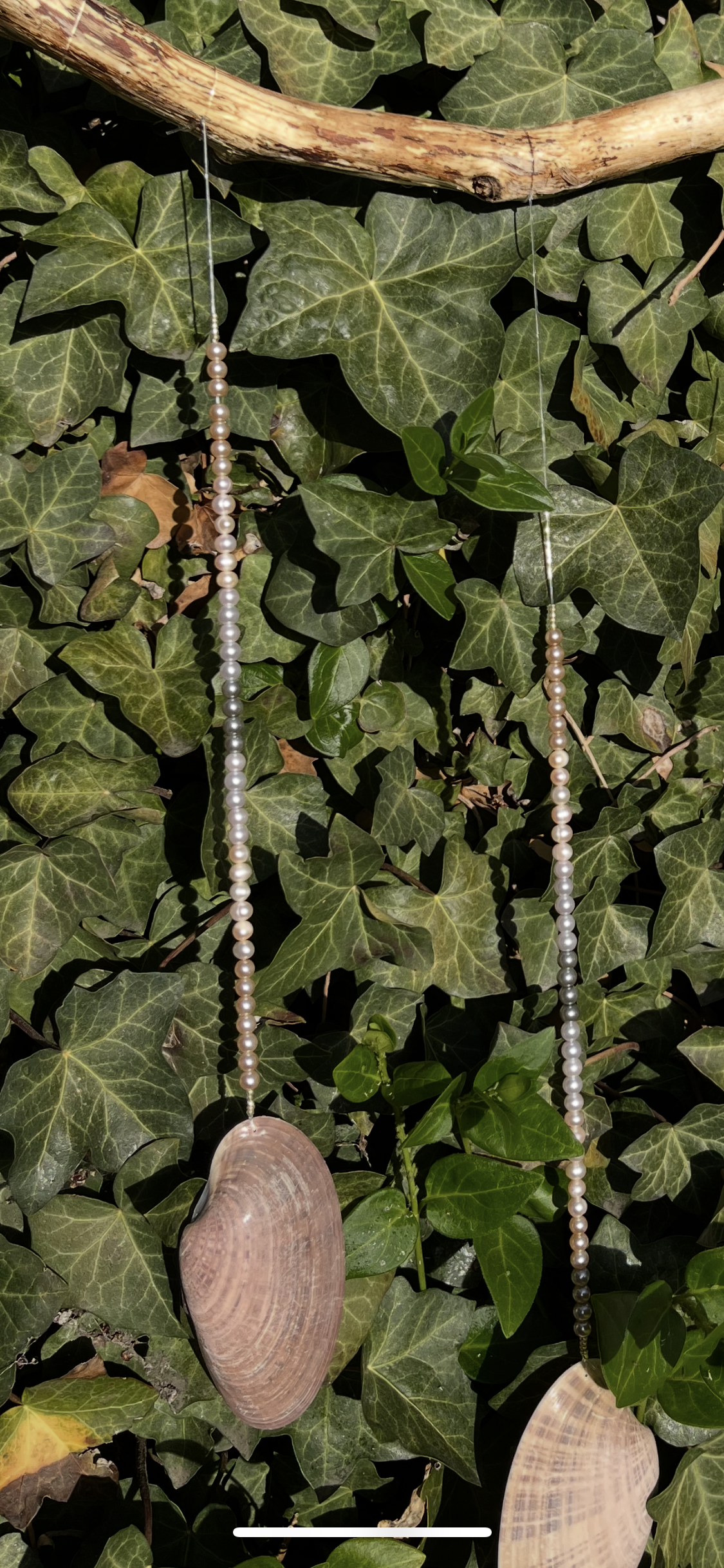 Pearl Hanger