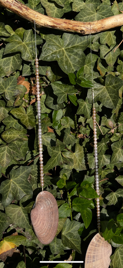 Pearl Hanger