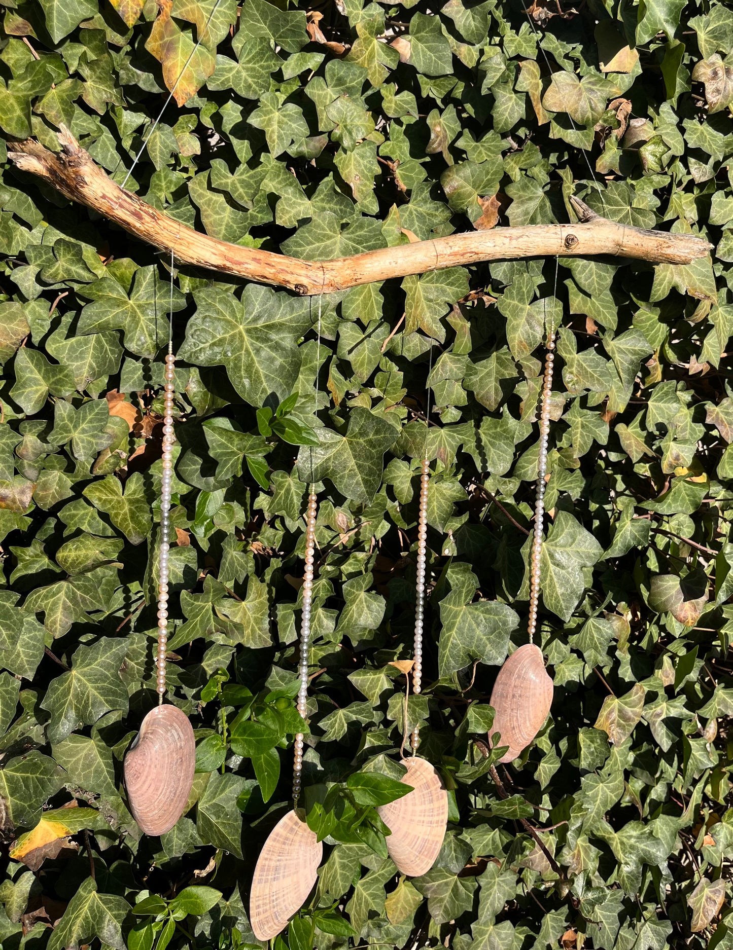 Pearl Hanger