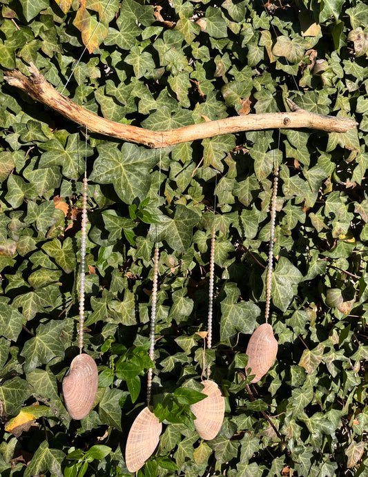 Pearl Hanger